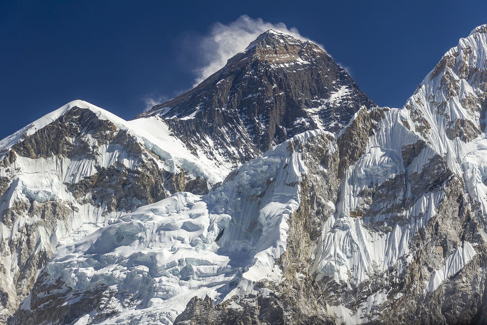 Mount Everest seen from Kala Patthar